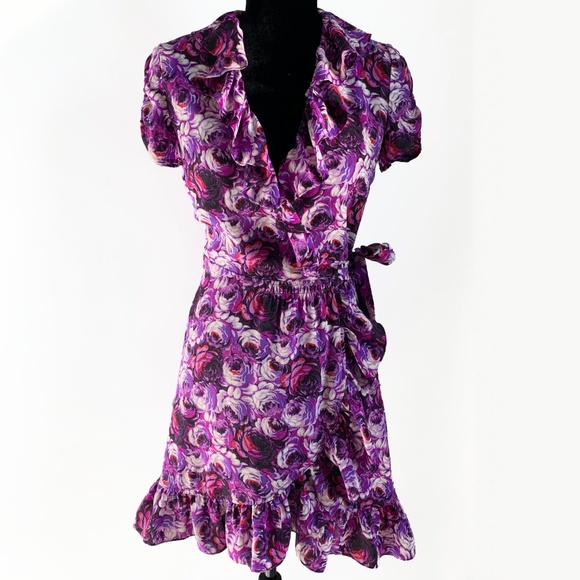 ⚡️[Juicy Couture] Blooming Rose Silk Wrap Dress - Picture 3 of 9